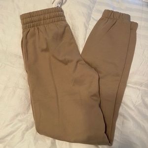 Brown/nude sweatpants